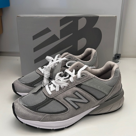 New Balance Men’s Made In USA 990v5